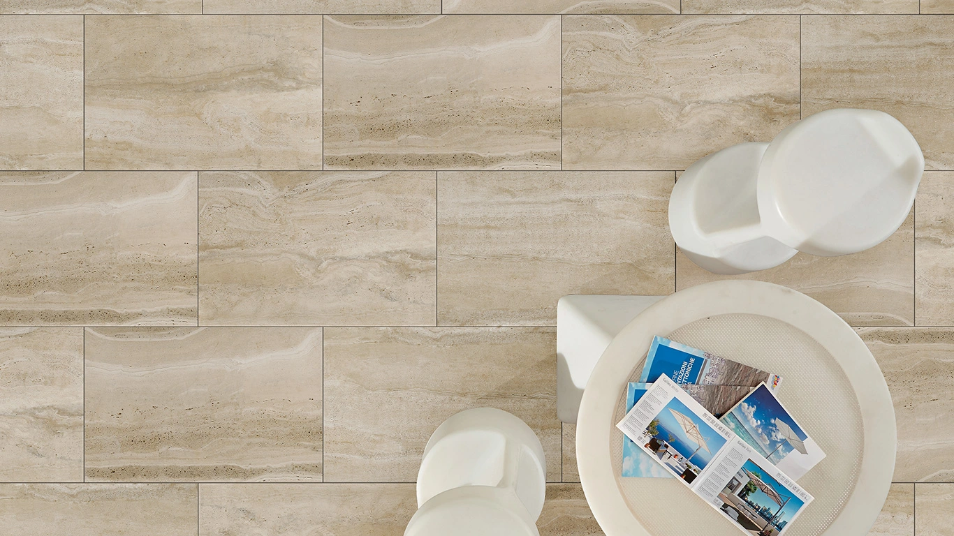 Płytka trawertyn gres szkliwiony antypoślizgowa naśladująca imitująca trawertyn .webp